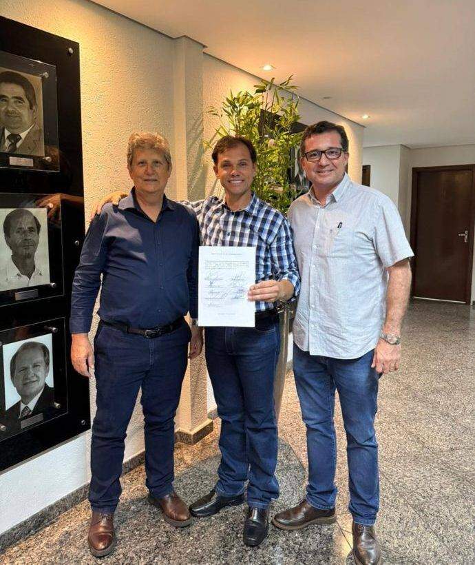 Prefeito Dr. Cassiano Maia participa da eleição do Cidecol para fortalecer o desenvolvimento regional