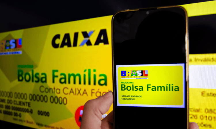 Bolsa Família e Auxílio Gás terão pagamentos antecipados devido aos feriados